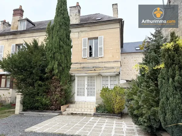 Attichy, maison 3 chambres avec dépendance