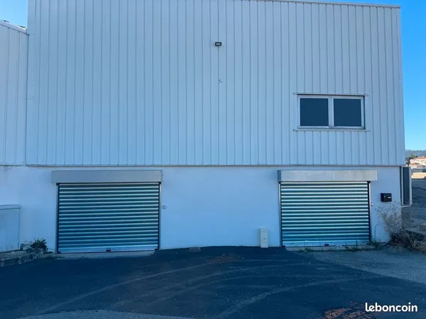 àvendre ou a louer - dépôt / local commercial de 180 m²