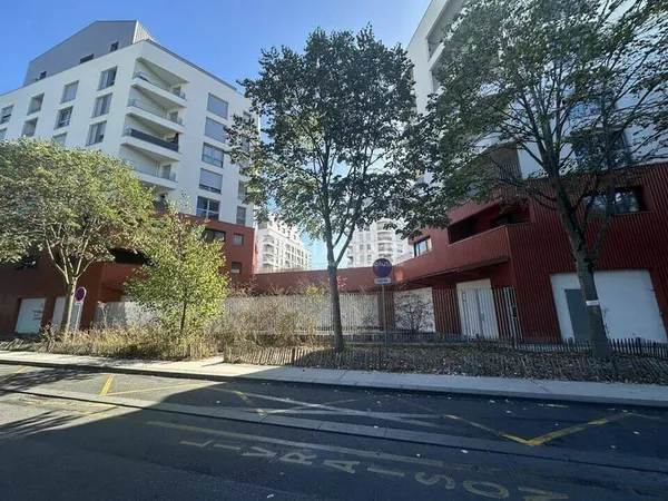 Local commercial 416 m²