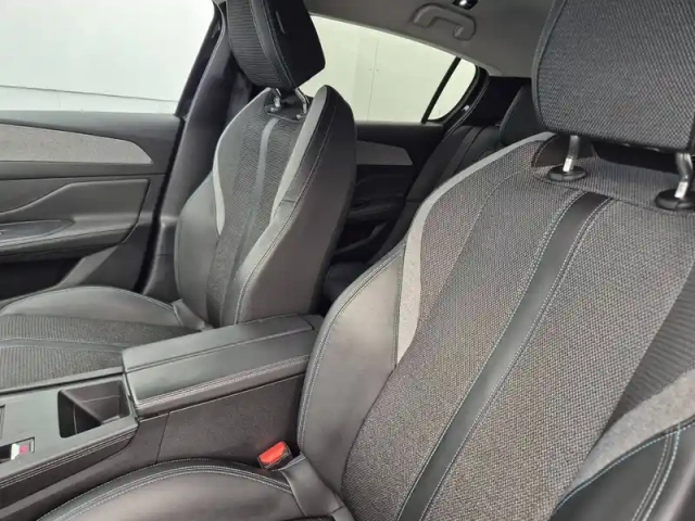 Peugeot 308 bluehdi 130ch s&amp;s eat8 — photo 47