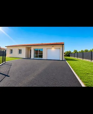 Maison de 110m2, garage 30m2, 3 chambres avec jardin à louer sur Sarliac-sur-l'Isle
