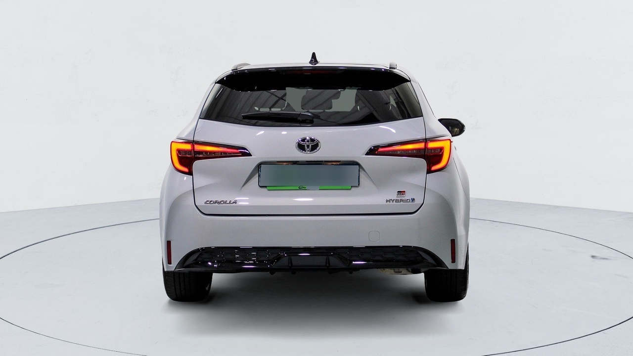 Toyota Corolla Touring Sports — photo 4