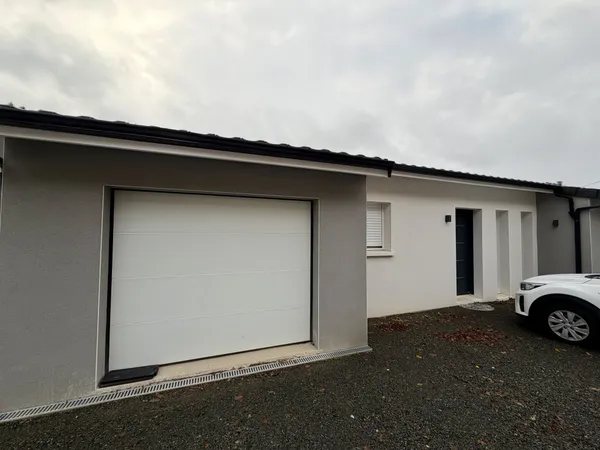 Maison neuve de 2024, 3 chambres, garage