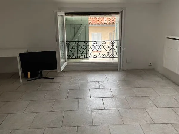 À louer T2 plus mezzanine à Trets (13530)