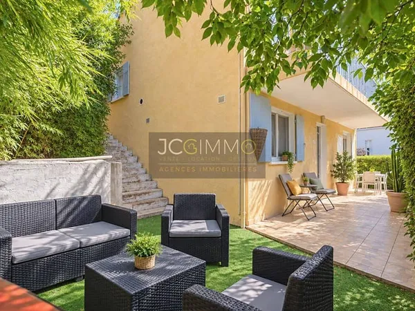 Villa 7 pièces 130 m²