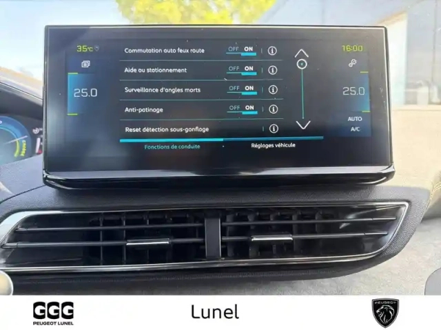 Peugeot 3008 hybrid 225 e-eat8 — photo 18