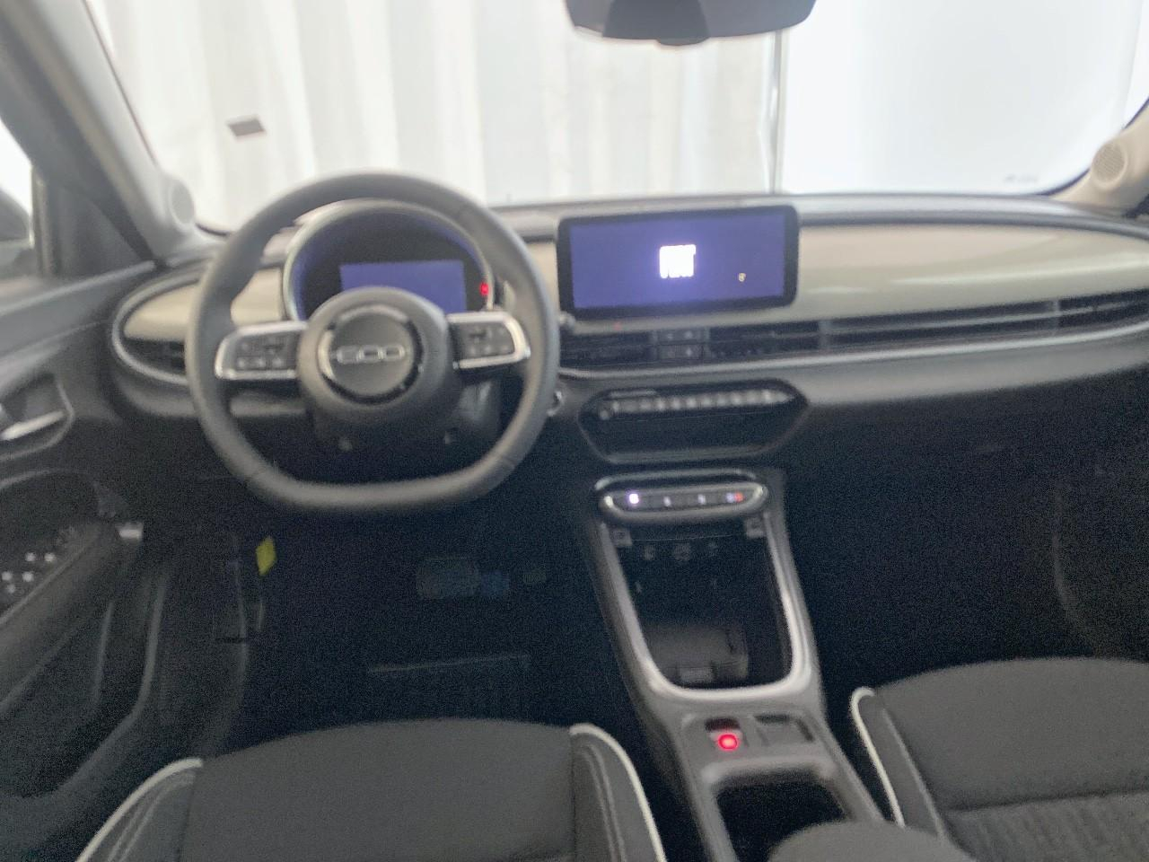 Fiat 600 t-gen 3 1.2 hybrid 145ch edct6 pop — photo 8