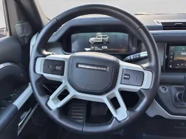 Land Rover Defender 110 2.0 p400e hse — photo 12