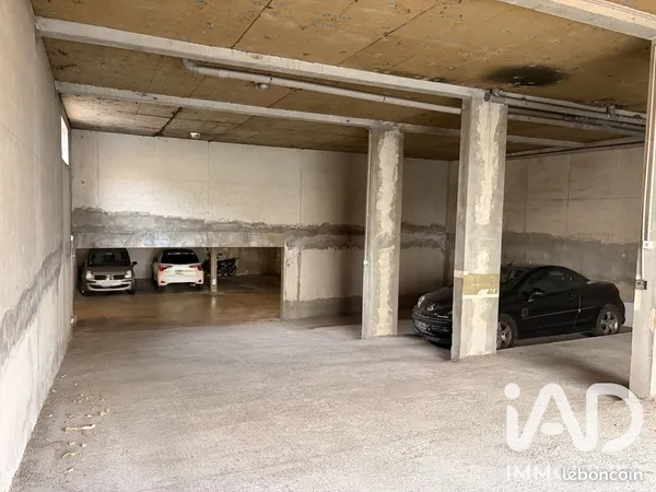 Parking/box 10 m² Béziers