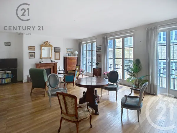 Appartement 6 pièces 159 m²