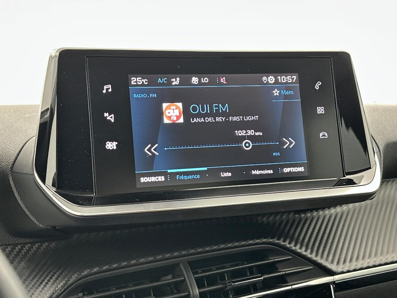Peugeot 2008 puretech 100 s&s bvm6 allure pack — photo 22