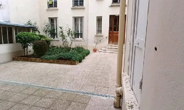 Commerce 38 m²