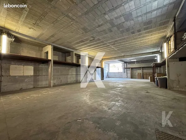 Immeuble de rapport 1950 m²