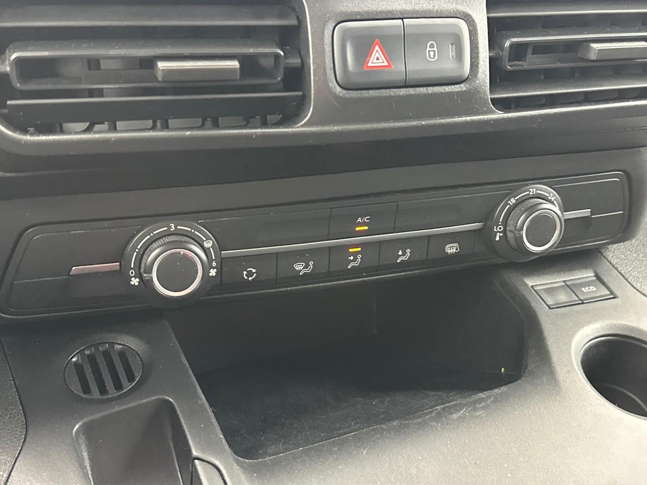 Citroën Berlingo van m 650 bluehdi 130 s&s eat8 driver — photo 28
