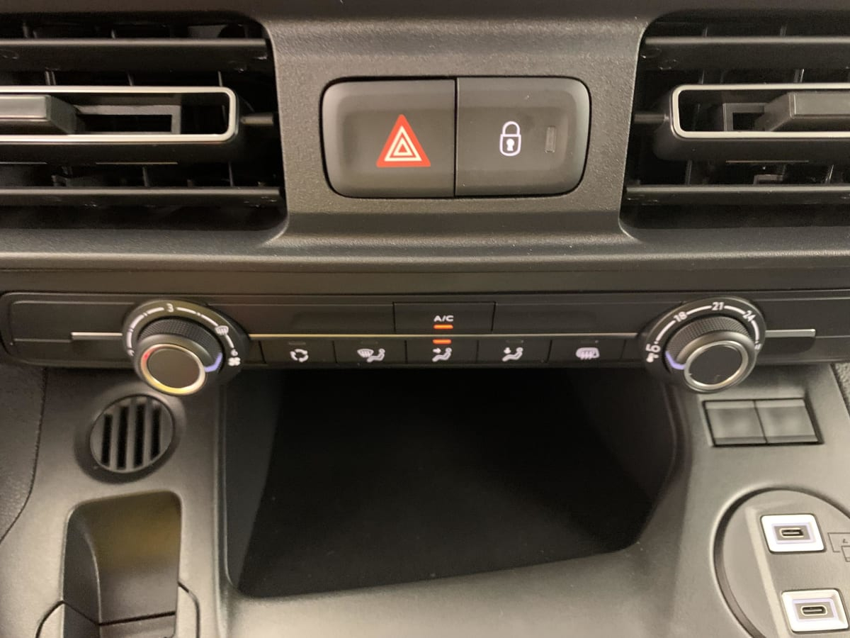 Peugeot Partner Fourgon — photo 19