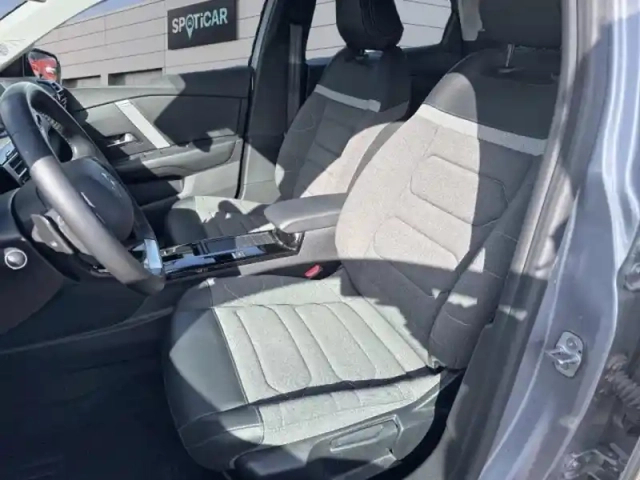 Citroën C4 puretech 130ch s&amp;s feel pack eat8 — photo 9