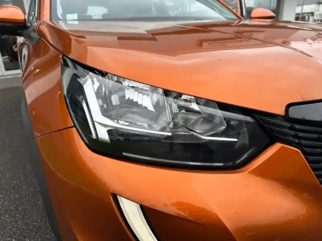 Peugeot 2008 1.2 puretech 100ch s&amp;s active — photo 30