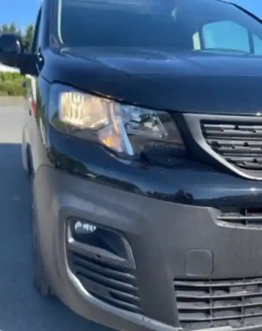 Peugeot Partner fourgon m 650 kg bluehdi 100 s&amp;s bvm6 — photo 11