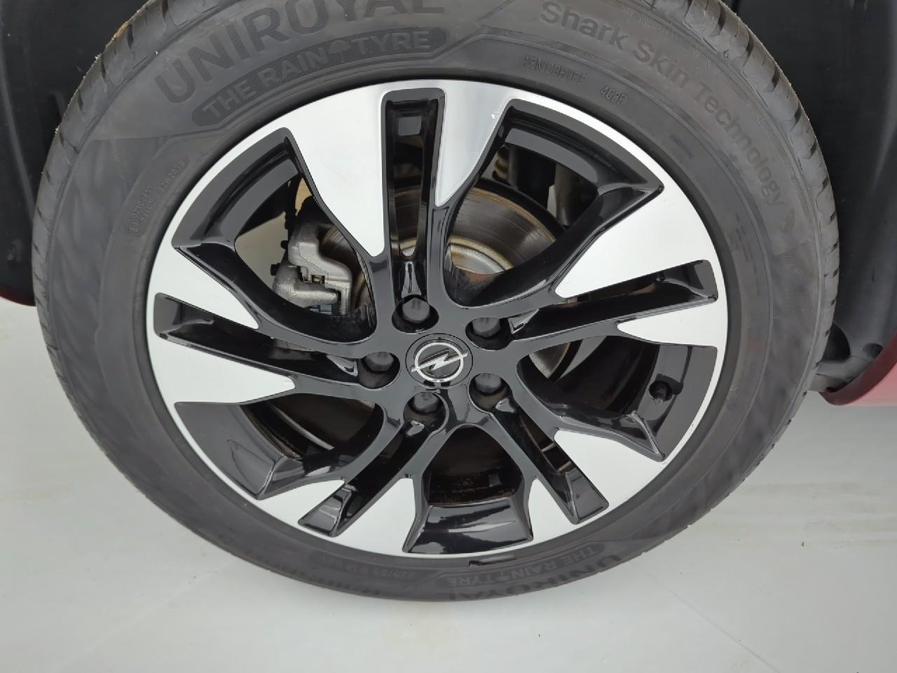Opel Grandland 1.2 turbo 130 ch bva8 ultimate — photo 11