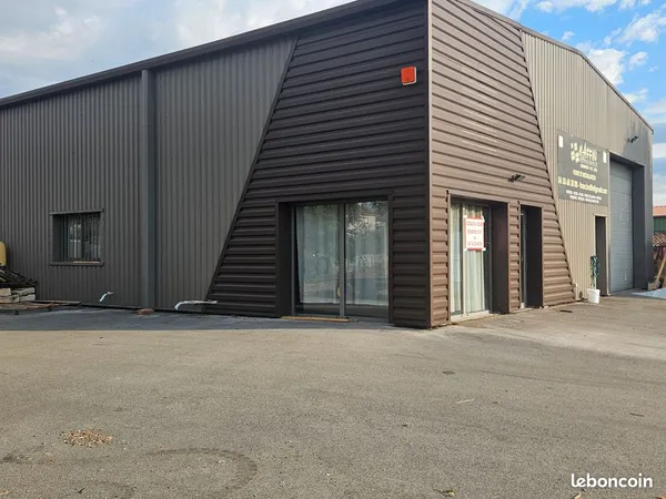 Location local professionnel