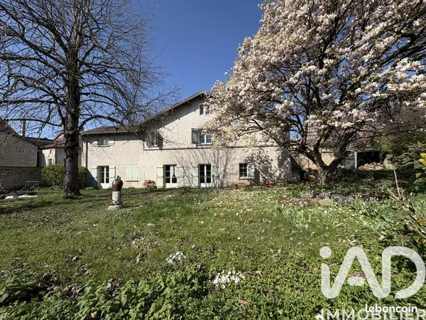 Maison 7 pièces 161 m²