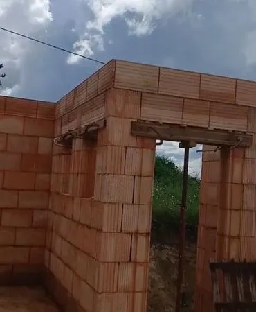 Maison en cours de construction de 158 m² sur terrain de 1 200 m²