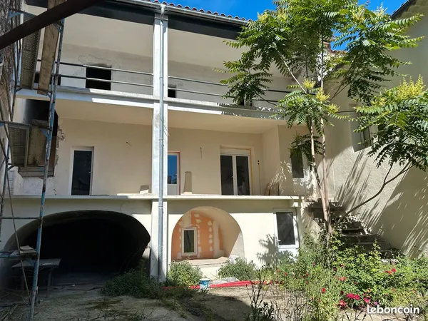 Projet abouti de 13 logements sur 1 225 m² - cession de SCI 35 000
