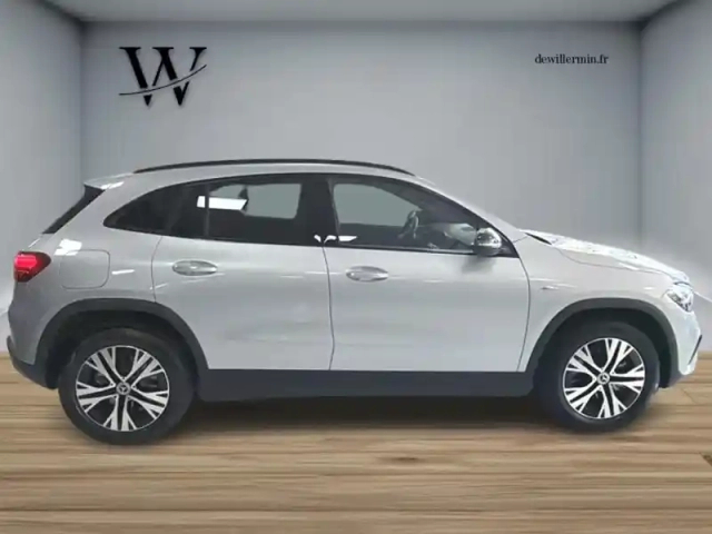 Mercedes Gla 250 e hybrid eq progressive li — photo 6