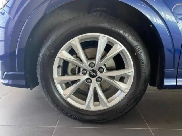 Audi Q3 sportback 35 tfsi 150ch s line s tronic 7 — photo 8
