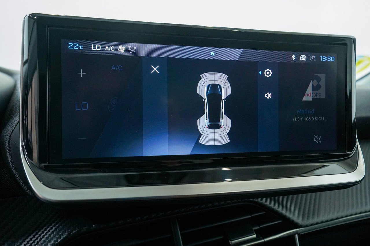 Peugeot 208 — photo 26