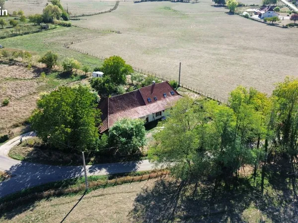 Propriété 4 pièces 96 m²
