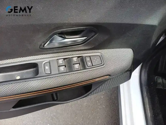 Dacia Sandero eco-g 100 - 22 — photo 14