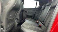 Peugeot 208 e-208 136ch GT Pack — photo 10