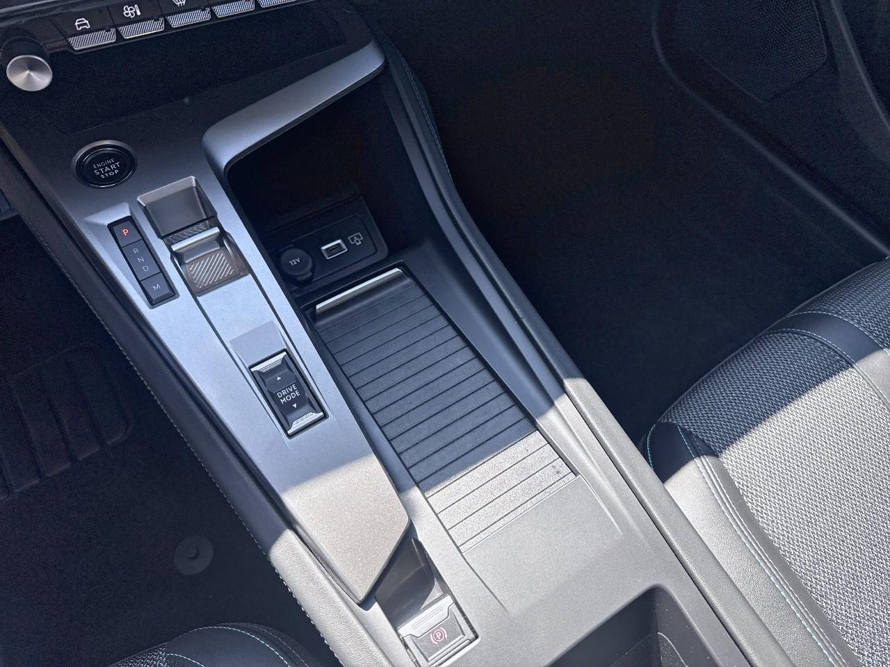 Peugeot 308 1.2 hybrid 136ch allure e-dcs6 — photo 16