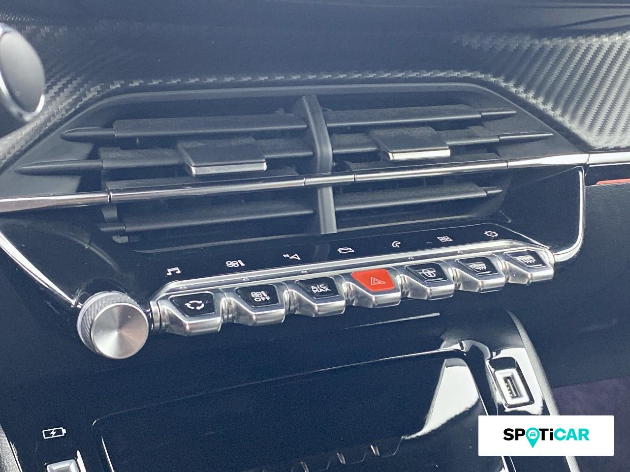 Peugeot 2008 1.2 puretech 130ch s&s gt eat8 — photo 15