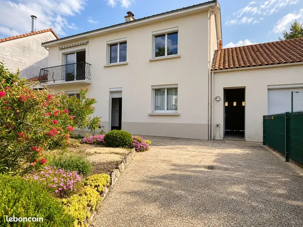 Maison THOUARE SUR LOIRE 4 ch 120m² Proche Bourg
