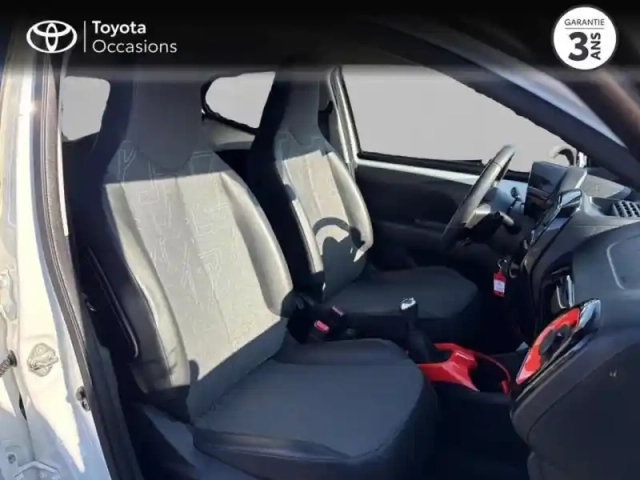 Toyota Aygo 1.0 vvt-i 72ch x-trend 2 5p — photo 11