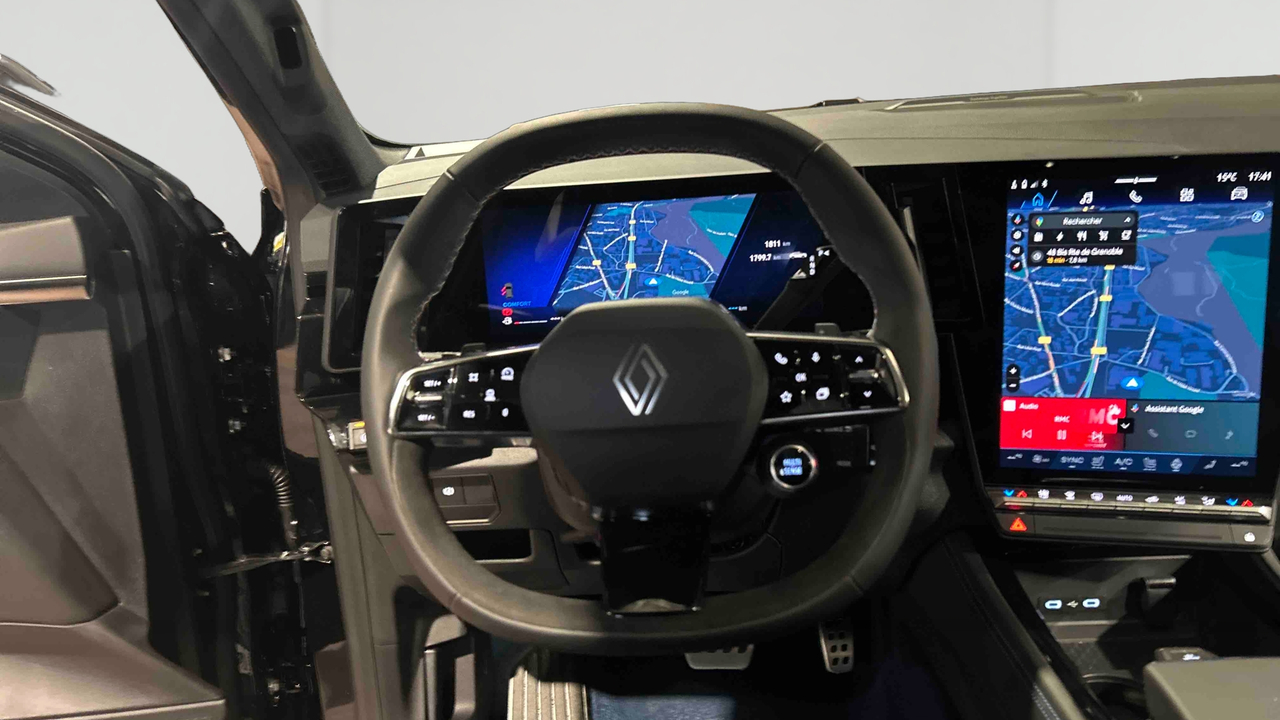 Renault Rafale hyper hybrid E-Tech 300 ch 4x4 — photo 10
