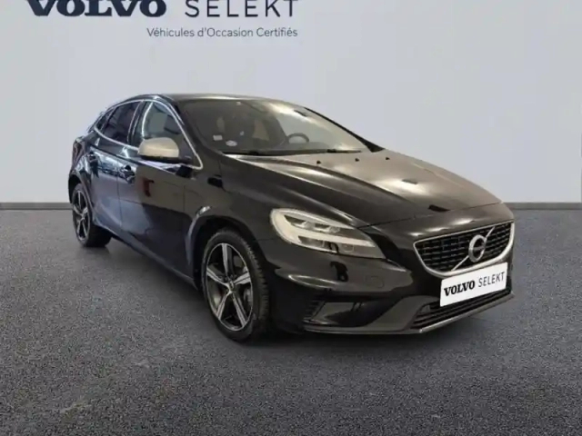 Volvo V40 t2 122ch r-design geartronic — photo 5