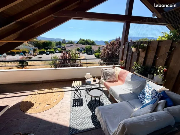 Appartement de standing - 98 m² Loi Carrez (114 m² au sol) avec places de parking, box fermé et terr