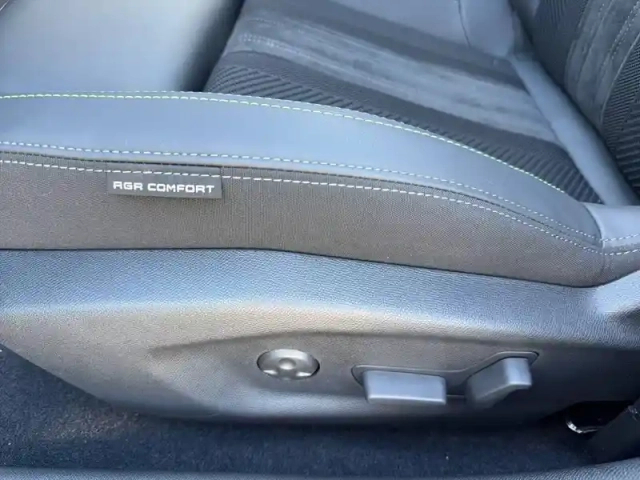 Peugeot 308 electrique 55 kwh 156ch — photo 19