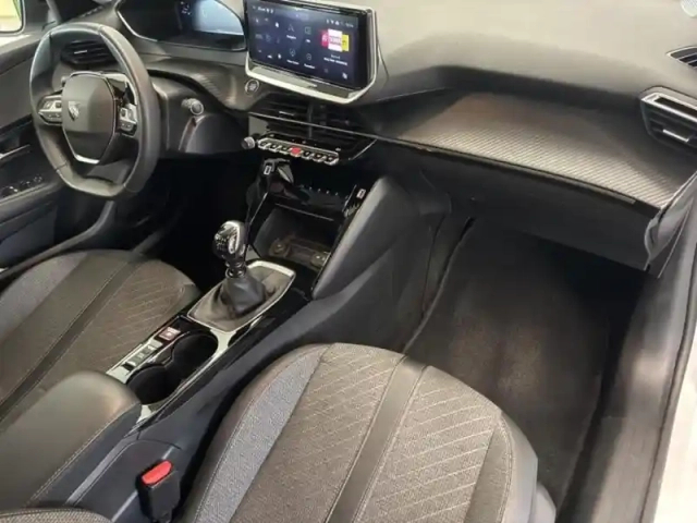 Peugeot 208 1.2 puretech 100ch s&amp;s active — photo 13