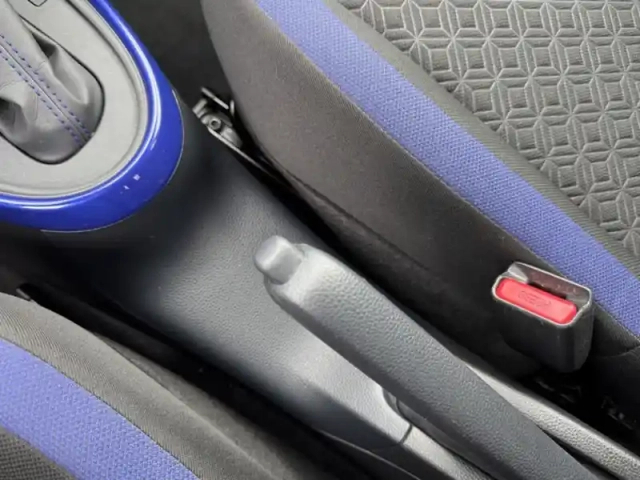 Toyota Aygo 1.0 vvt-i 72 design cvt — photo 20