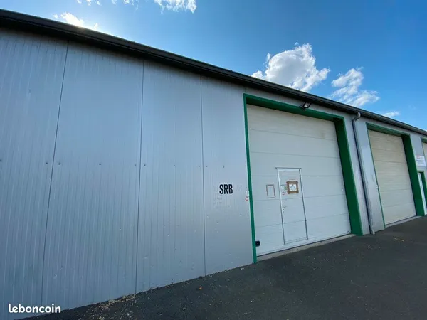 LOCAL D'ACTIVITE 130 m² NOYAL CHATILLON SUR SEICHE