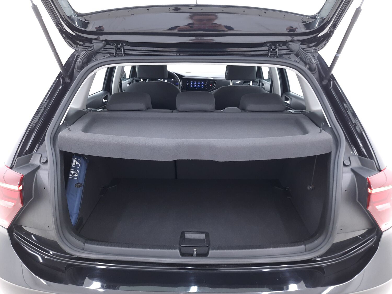 Volkswagen Polo — photo 17