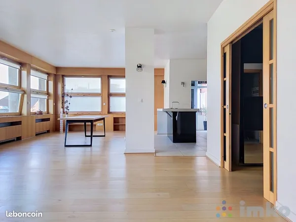 Appartement 6 pièces 145 m²