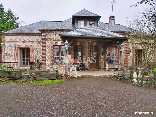 Maison 5 pièces 177 m²
