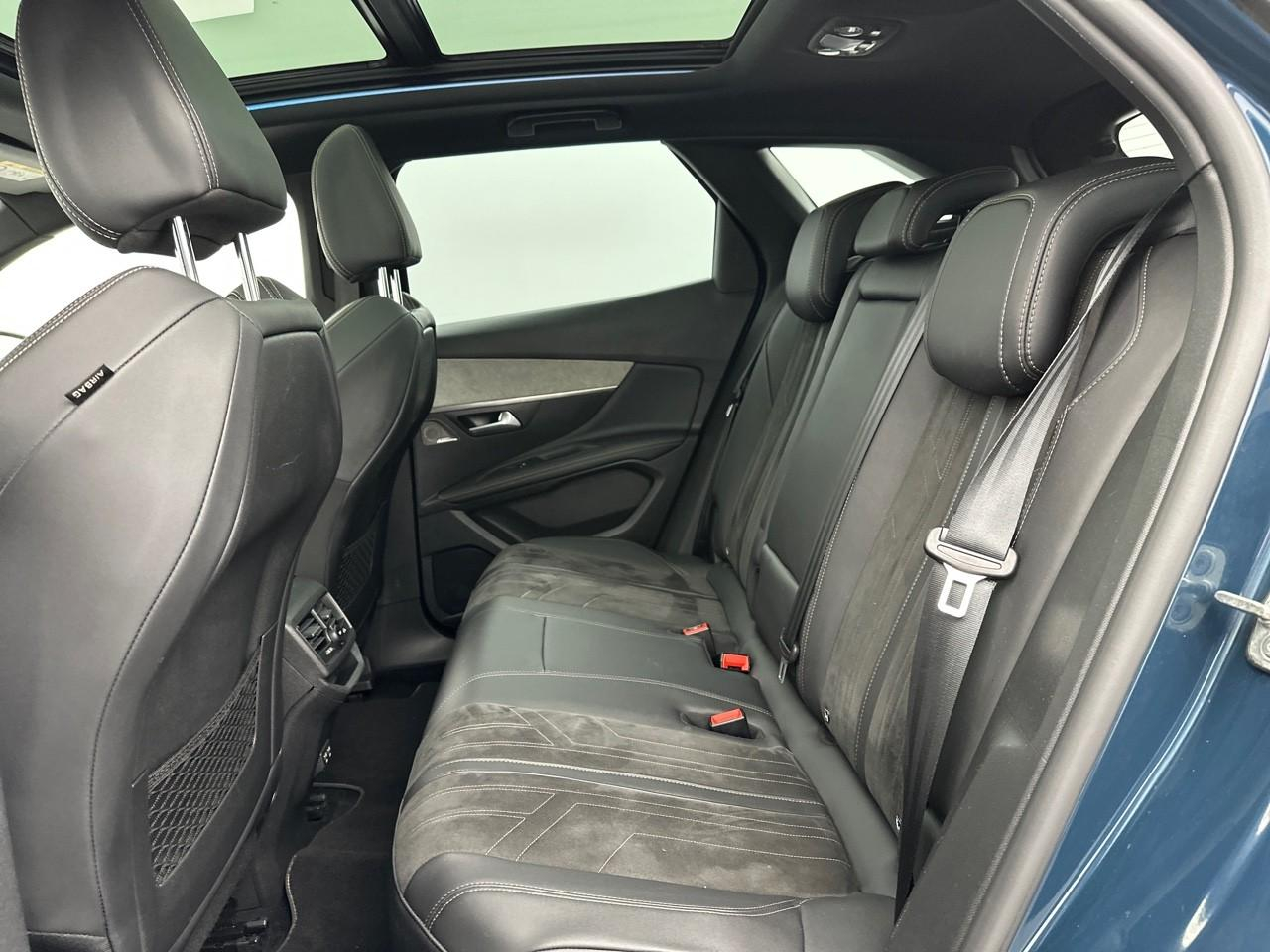 Peugeot 3008 hybrid 225 e-eat8 gt pack — photo 12