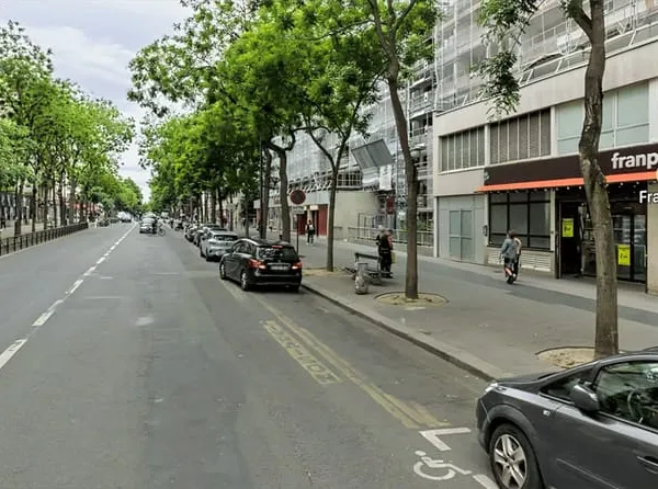 Boutique 100 m²