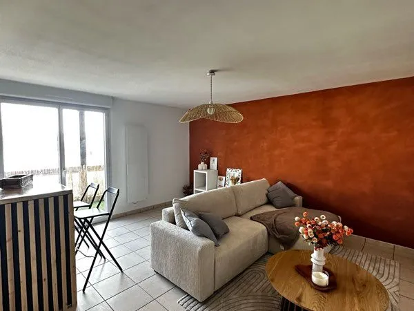 Superbe T2 avec terrasse - résidence sécurisée